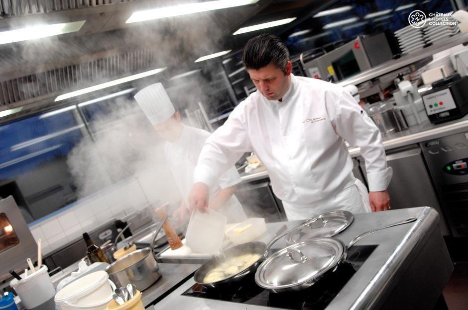 Chateau De Champlong Table Hotel **** Golf & Spa Villerest  Restaurant photo